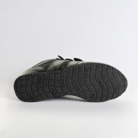 Country Protect Max sch&#252;tzt das instabile Sprunggelenk vor Umknicken und unterst&#252;tz bei unsicherem Gang. Schuh mit Klettverschluss und Umknickschutz.