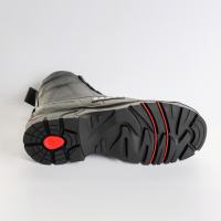 Safe3O unterst&#252;tzt Therapie bei akuten und chronischen Verletzungen am Sprunggelenk. S3 zertifizierter Arbeits-Stabilschuh mit Stahlkappe und durchtrittsicherer Sohle