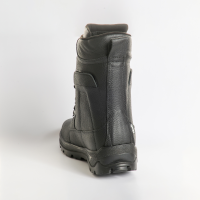 Safe3O Max unterst&#252;tzt bei akuten und chronischen Verletzungen am Sprunggelenk. S3 zertifizierter Arbeits-Stabilschuh mit Stahlkappe und durchtrittsicherer Sohle in Breit